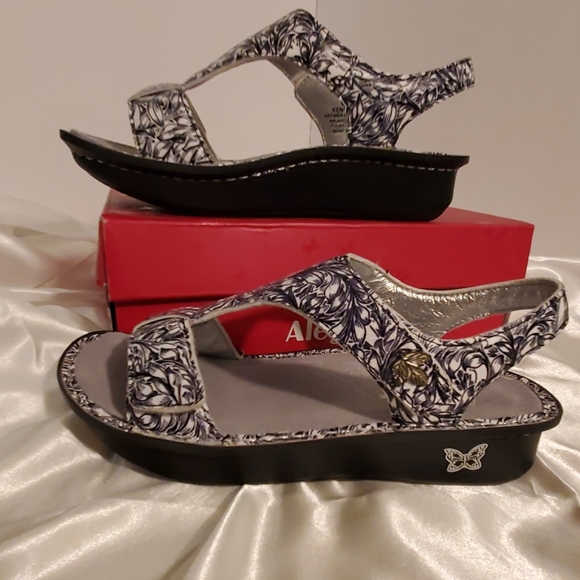Alegria Shoes - Alegria Kendra sandals new size 10 wide / 40